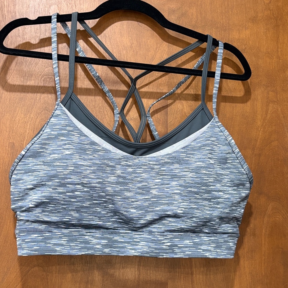 ZYIA Gray Patterned Strappy Sports Bra